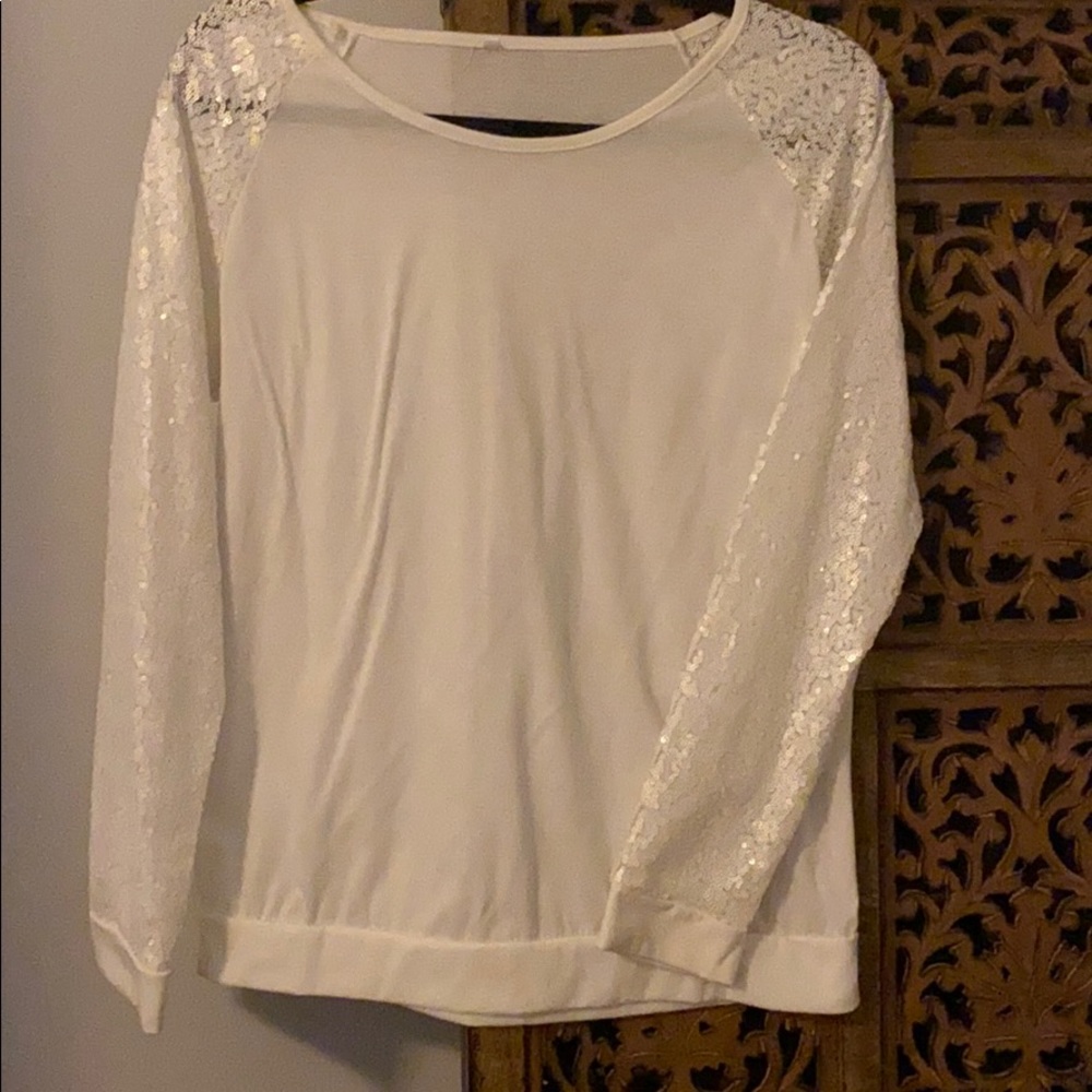 Sequence sleeve blouse